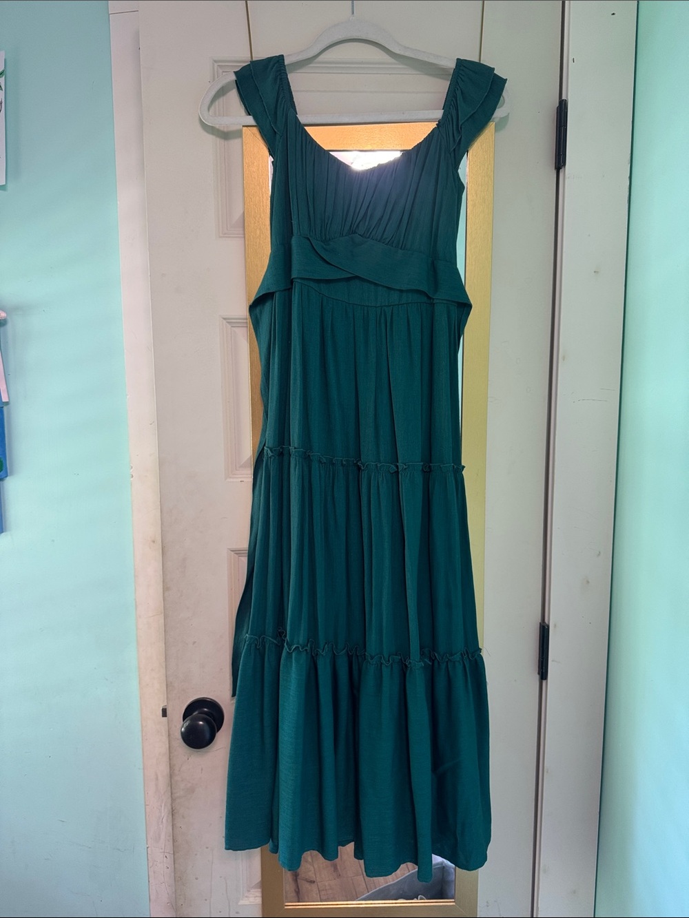 Sleeveless Emerald Green Maxi Dress with Tiered Skirt